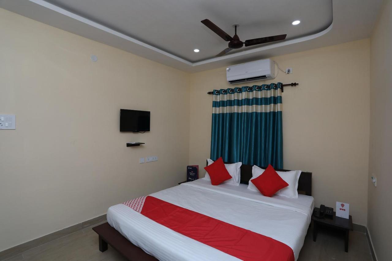 Oyo 17376 Happy Spring Inn كولكاتا المظهر الخارجي الصورة